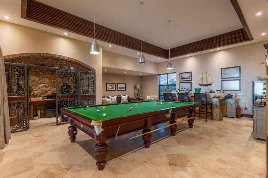 6 Bedroom Property for Sale in Pezula Private Estate Western Cape